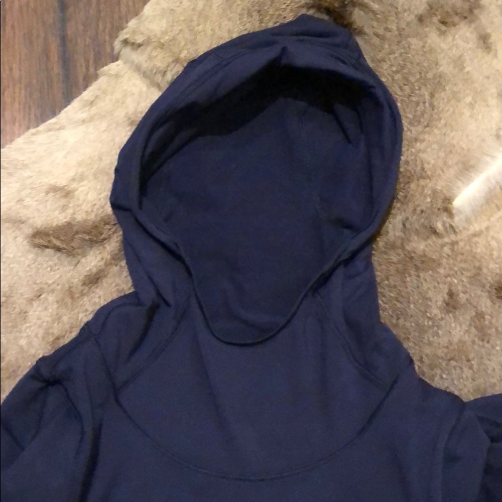 Lululemon Pullover - Picture 4 of 4